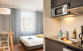 Aparthotel Adagio Access Paris Massy Gare